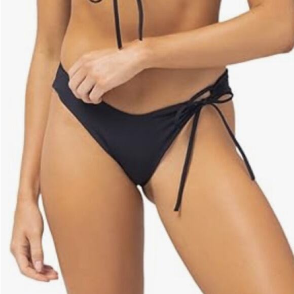 L*Space Amal Bottom Classic Black Bikini Swimsuit Bottom Keyhole NWT Size XL - Picture 1 of 8